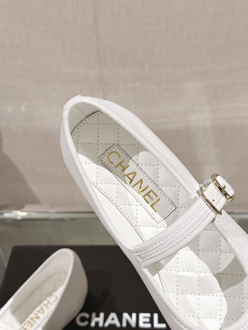 Chanel Low Shoes